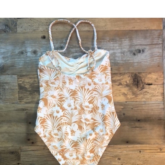 L Space NWT little high jump one piece swimsuit girls size 12 adjustable… - Picture 9 of 11